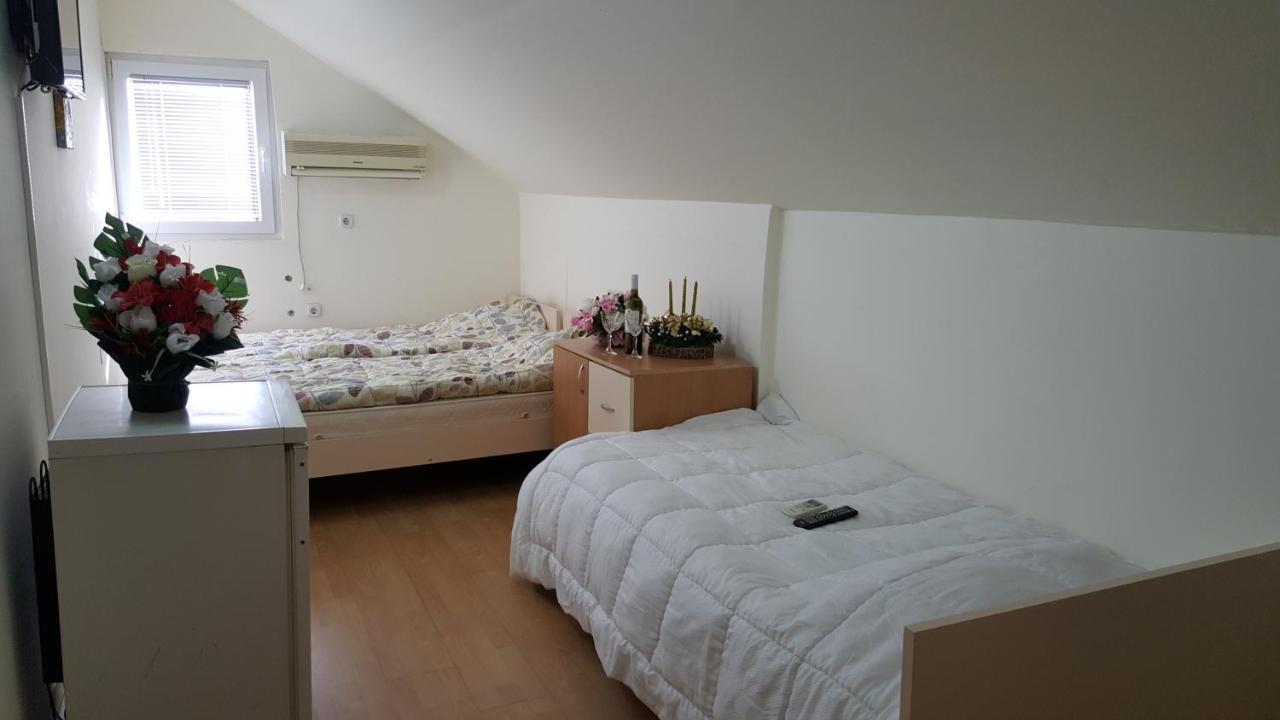 Hostel Bela Ohrid Exteriör bild